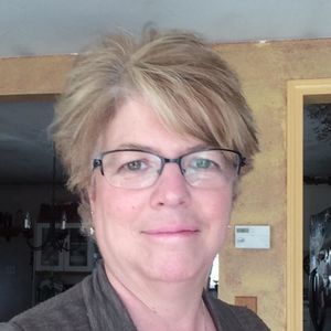 Meet your Posher, Beth